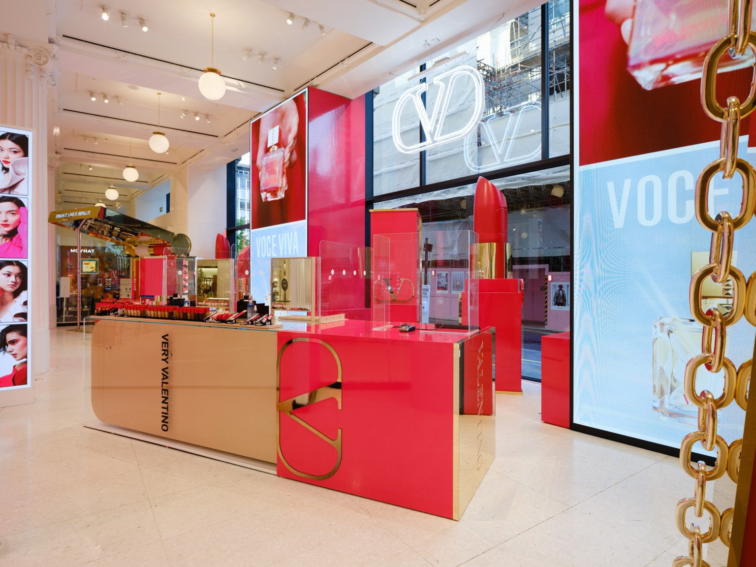 VALENTINO BEAUTY LAUNCHES AT THE SELFRIDGES CORNER SHOP Selfridges Press